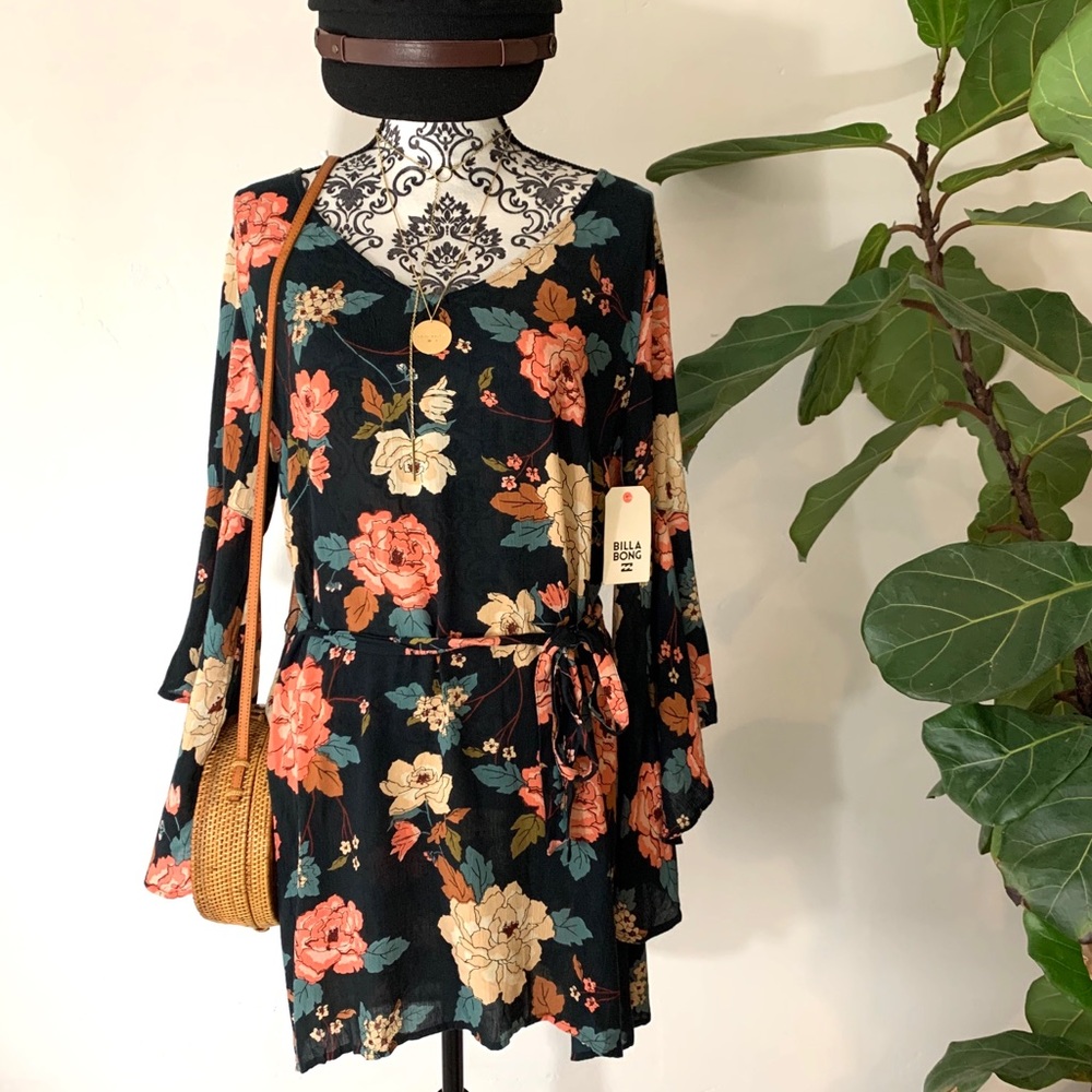 🔥🔥BILLABONG - FLORAL LOVE LONG SLEEVE DRESS🔥🔥 - Picture 4 of 8